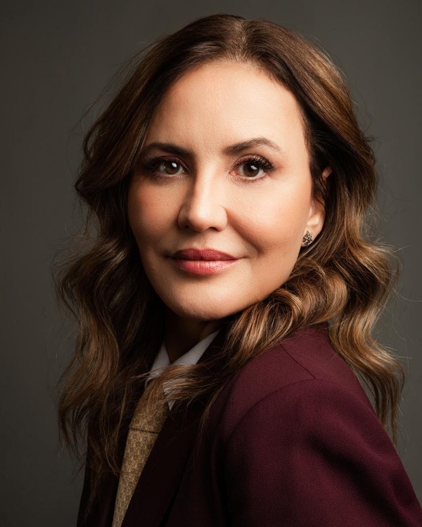Profª Dra. Maria Claudia Almeida Issa